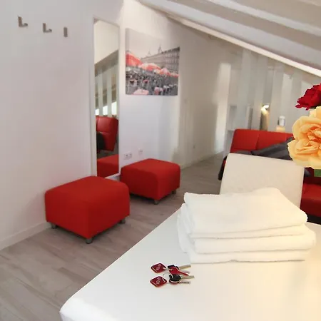 Apartamento Atico En Puerta Del Sol Madrid Exterior photo
