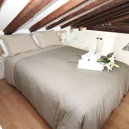 Apartamento Atico En Puerta Del Sol Madrid Exterior photo