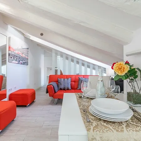 Apartamento Atico En Puerta Del Sol Madrid Exterior photo