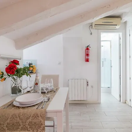 Apartamento Atico En Puerta Del Sol Madrid Exterior photo